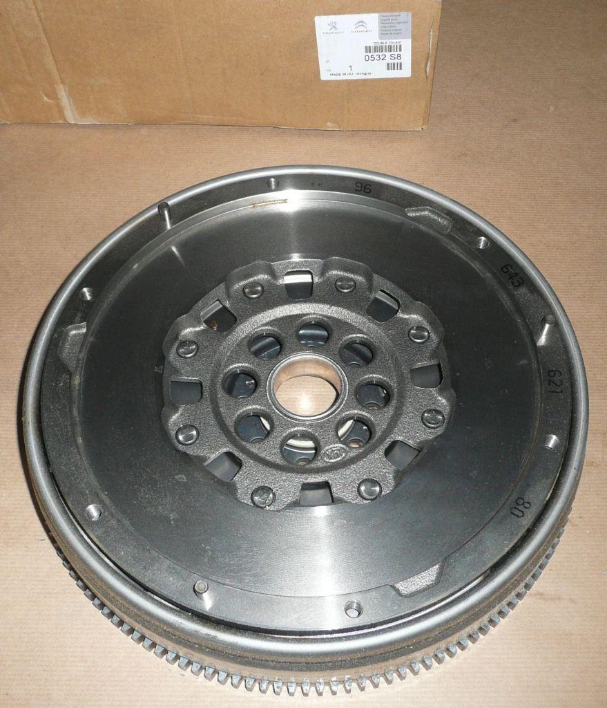 VOLANT MOTEUR BI.MASSE CITROEN C5 III,C6,C8 2. 0532.S8 0532S8.