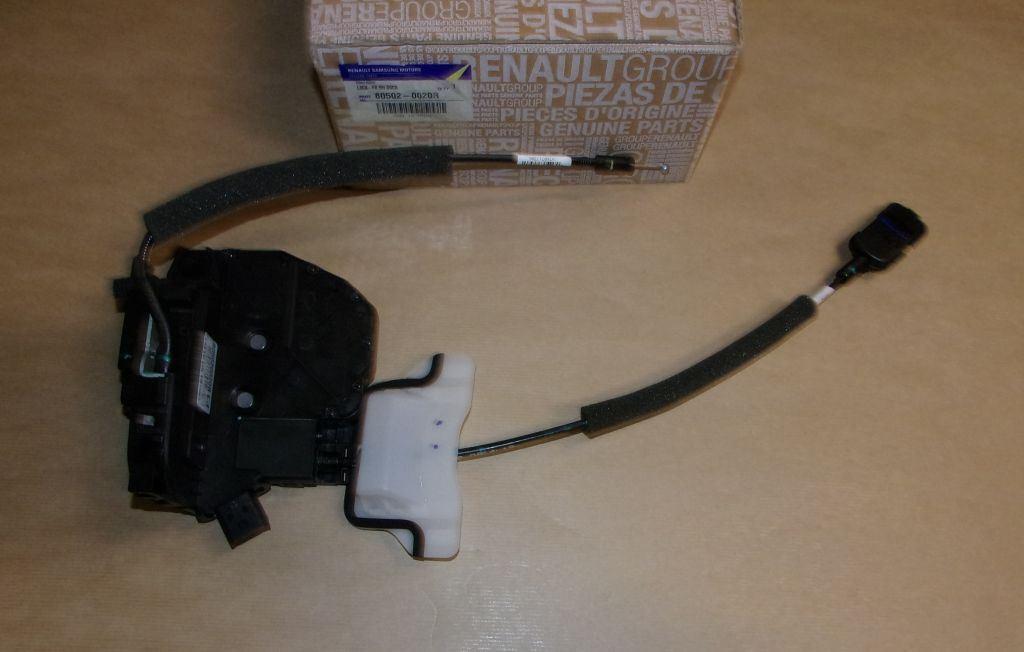 SERRURE DE PORTE RENAULT LATITUDE AVANT DROIT 805020020R.