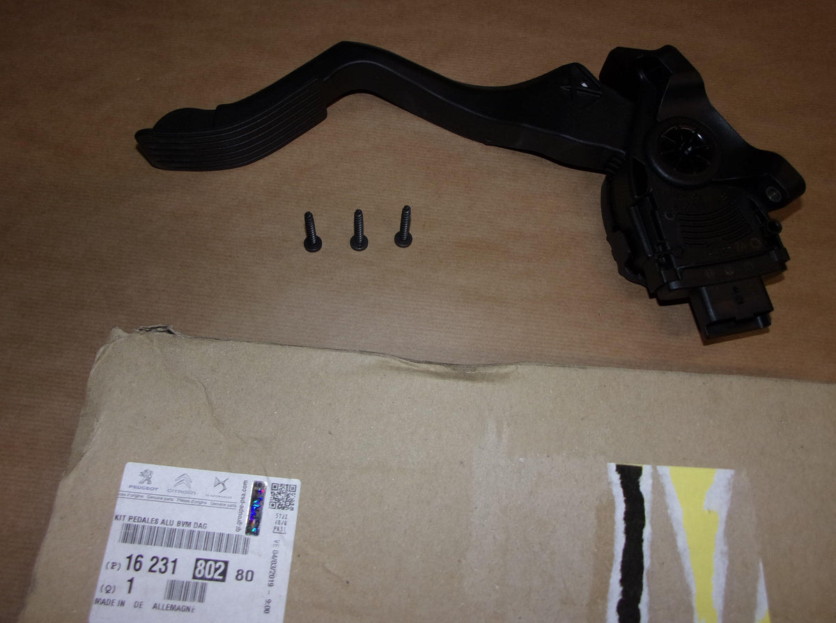 COUVRE-PÉDALES CITROEN C2,PEUGEOT 208 KIT 4PCS 1623180280.