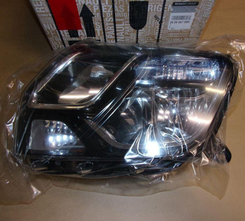 PHARES DACIA DUSTER II GAUCHE 260606709R.