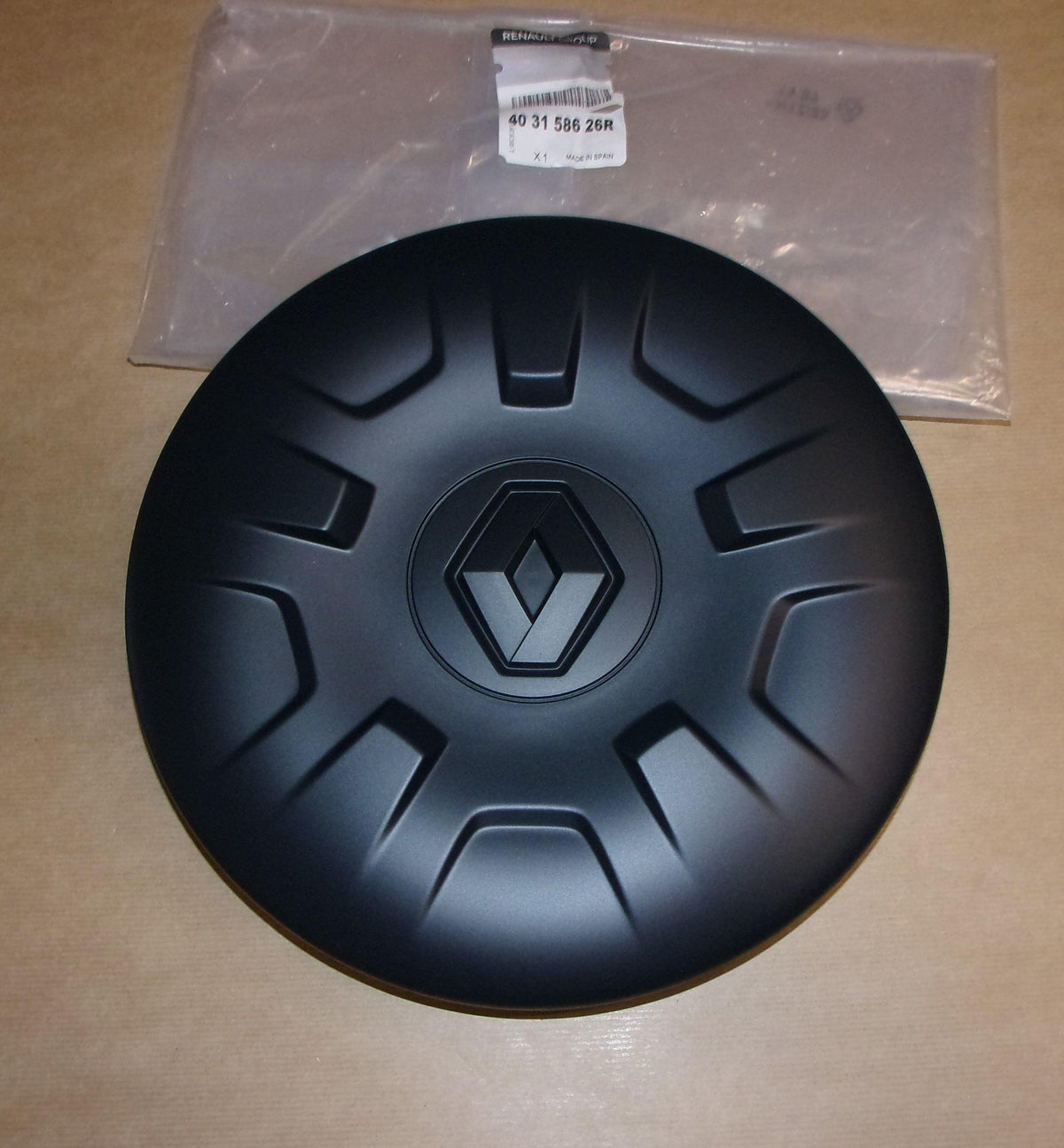 ENJOLIVEUR RENAULT MASTER III NOIR LOGO 10-POU 403158626R.