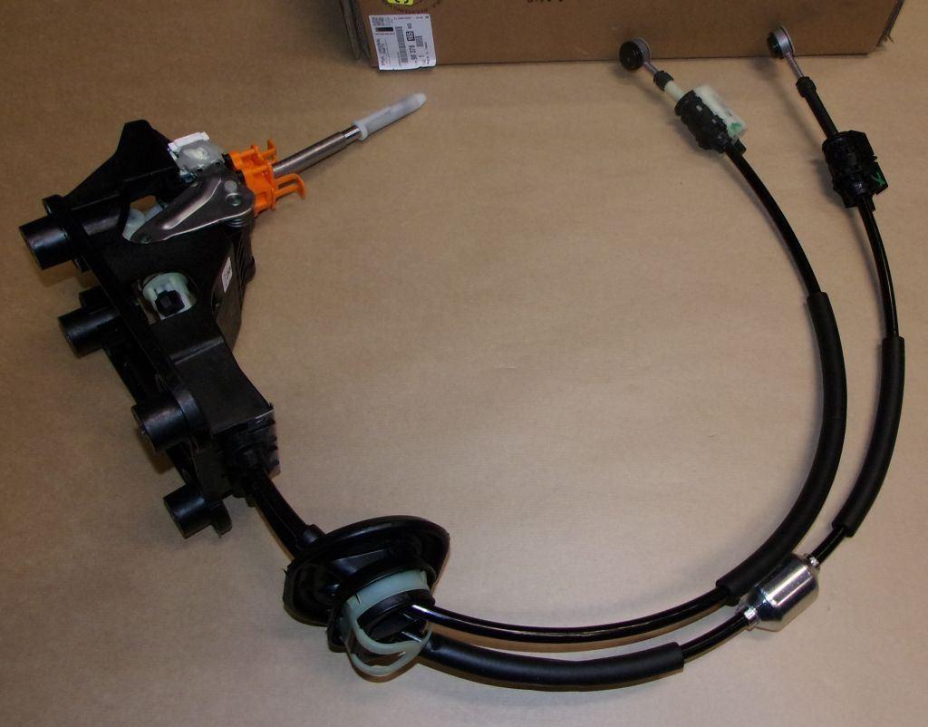 LEVIER DE VITESSE PEUGEOT 2008,208 9837816580.