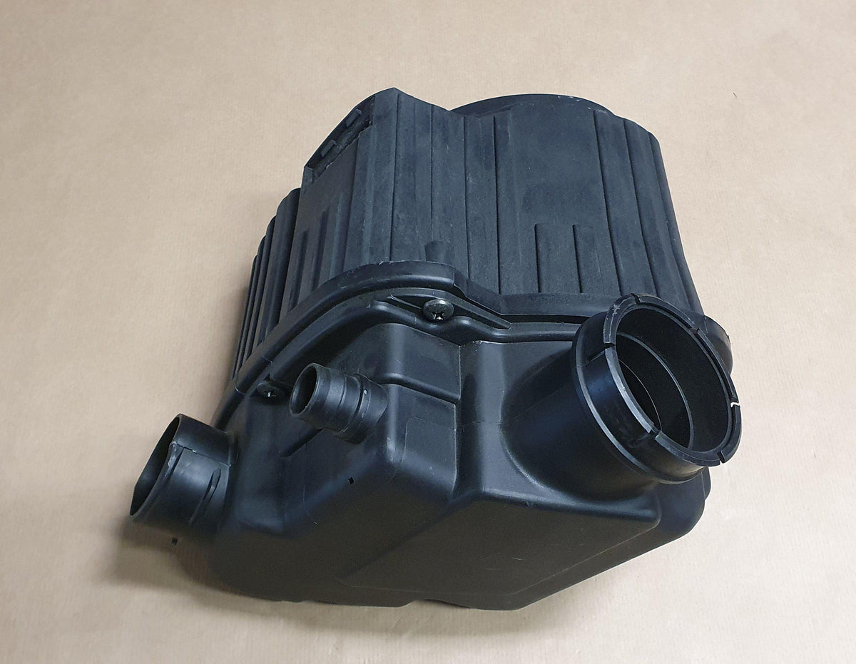 BOITIER DE FILTRE A AIR.PEUGEOT 406 II 2.0 16V 1427.F9 1427F9.