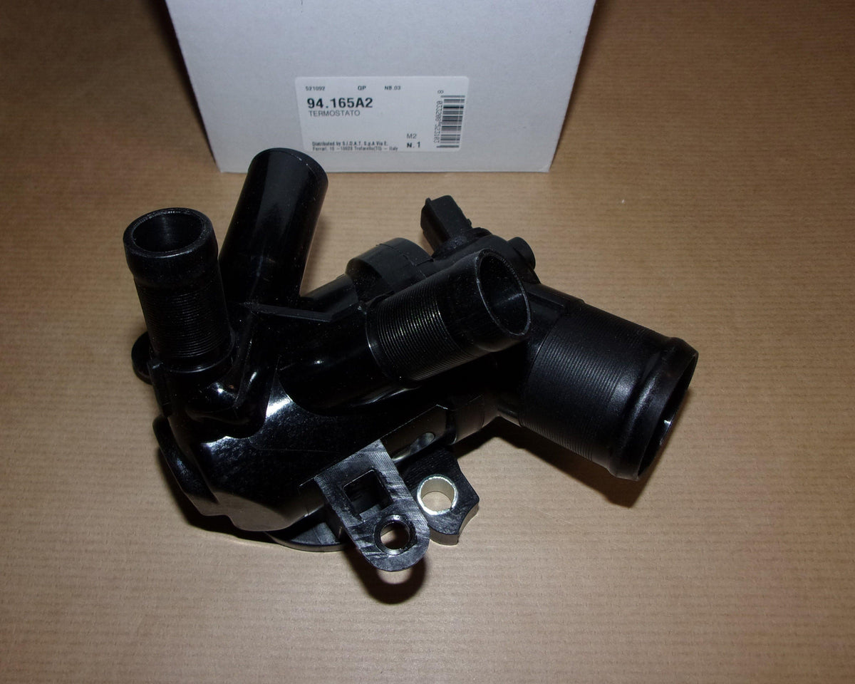 COUVERCLE DE THERMOSTAT RENAULT ESPACE IV 1.2T 110617250R.
