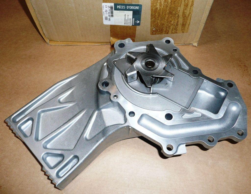 POMPE A EAU RENAULT MASTER II 3.0DCI 7701057951.