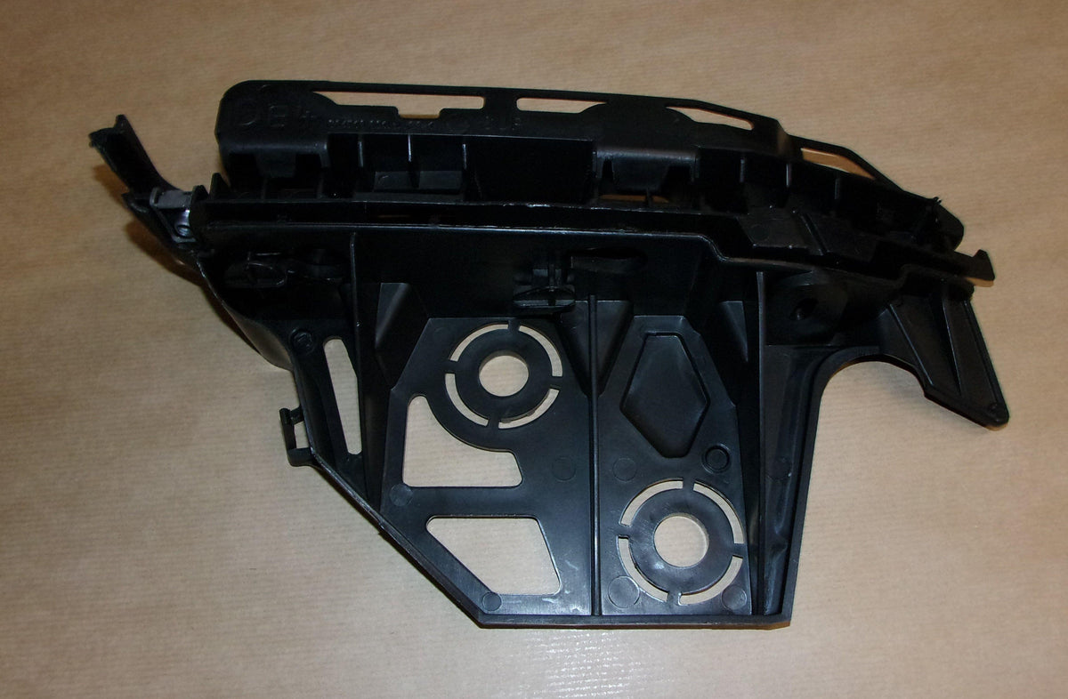 SUPPORT DE PARE.CHOCS PEUGEOT 3008 DROIT 7120.RJ 7120RJ.