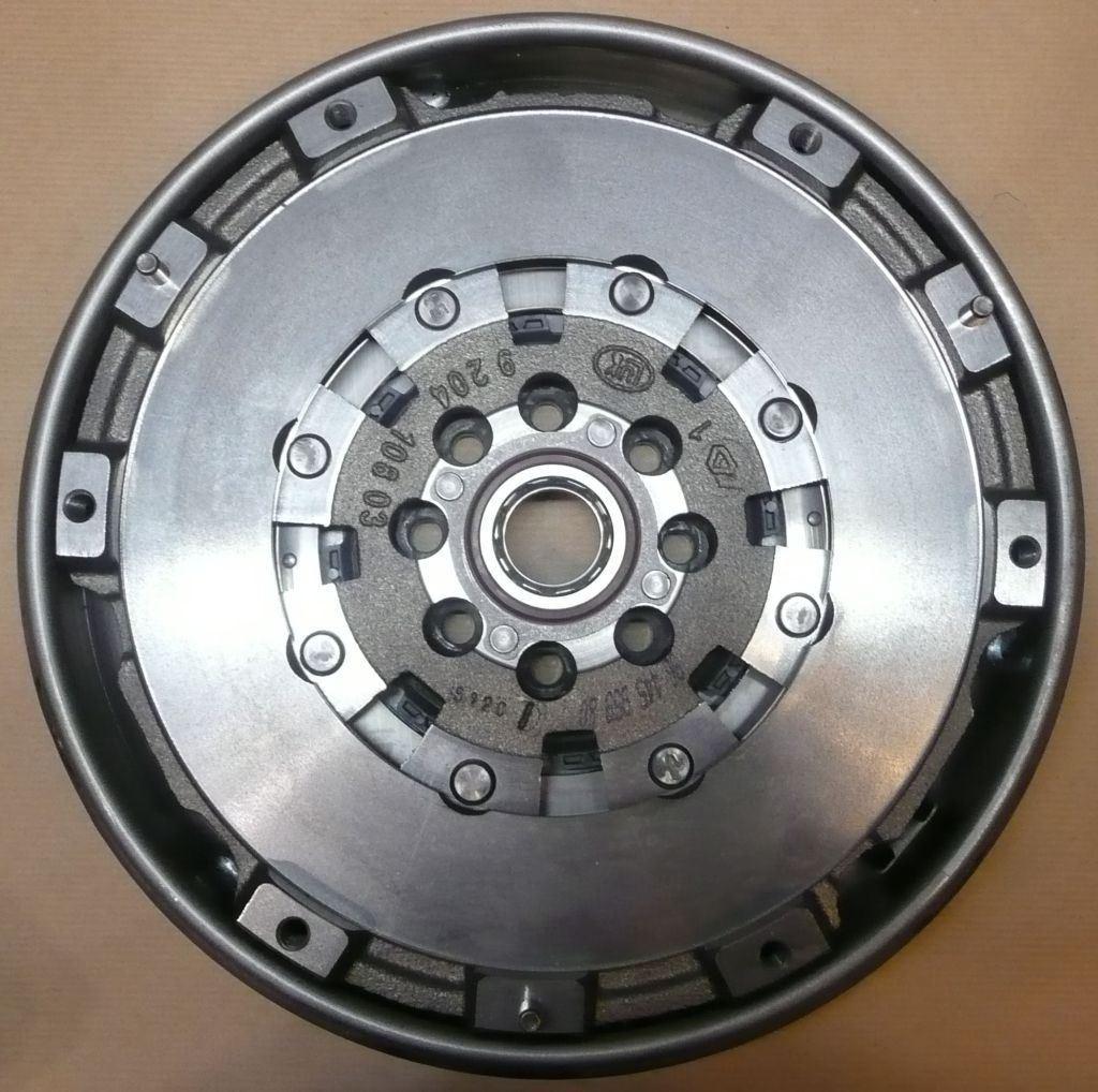 VOLANT MOTEUR BI.MASSE CITROEN C5,C8 PEUGEOT 406,607 0532.L0 0532L0.