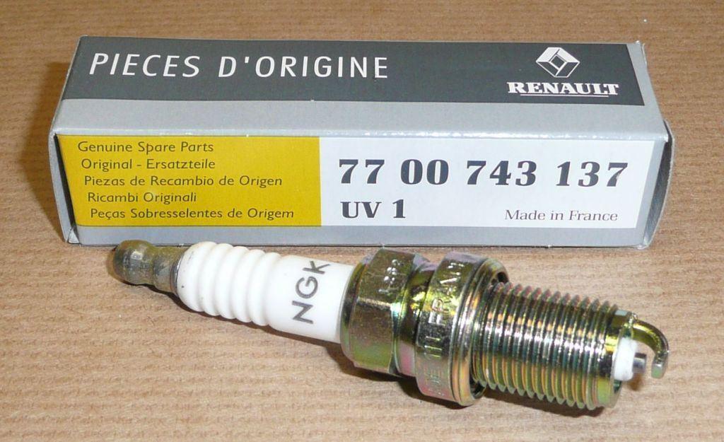 BOUGIE D'ALLUMAGE A9 ORIGINAL 7700743137.