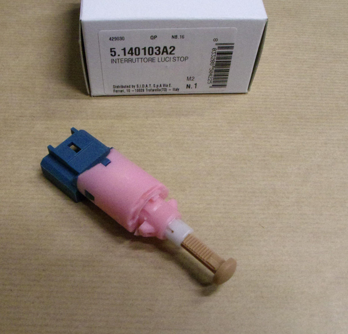 INTERRUPTEUR DES FEUX DE STOP RENAULT LAGUNA I 253200003R.