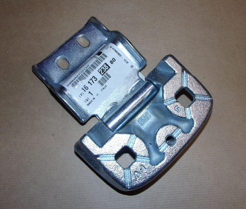 CHARNIERE DE PORTE CITROEN JUMPER III,PEUGEOT BOXER 1617323880.