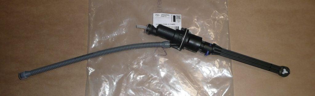 POMPE D'EMBRAYAGE CITROEN CITROEN-ELISEE,PEUGEOT 301 9801271180.