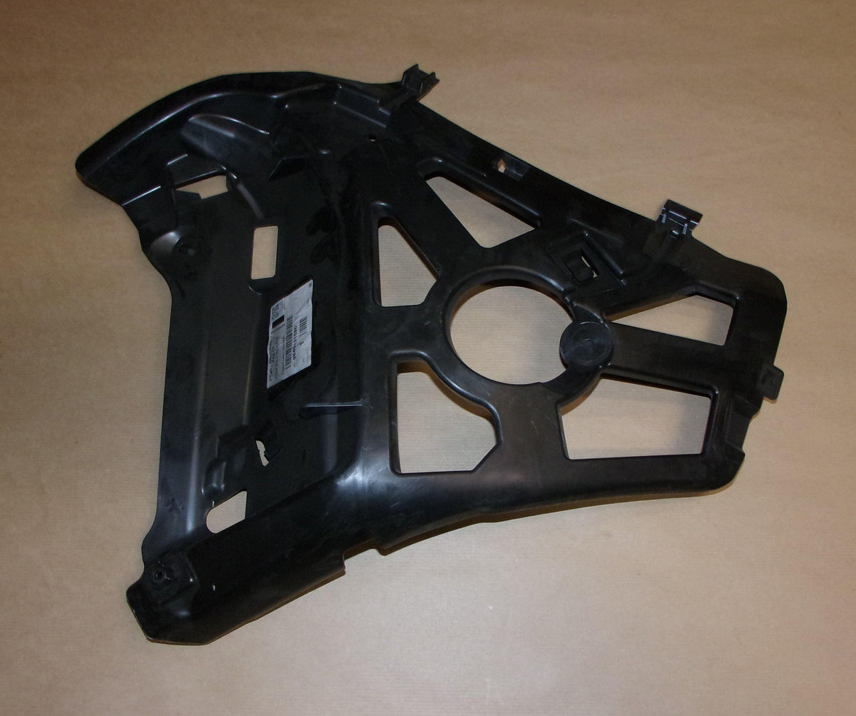 SUPPORT DE PARE-CHOCS CITROEN C4 III ARRIERE DACIA 9840131580.