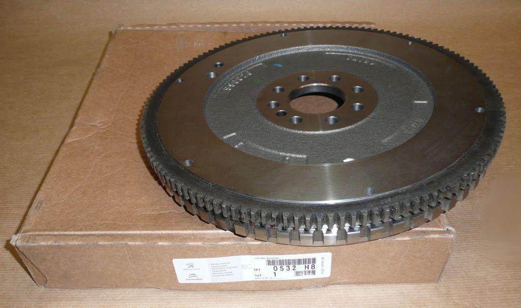 VOLANT MOTEUR CITROEN JUMPER,PEUGEOT 206 2.0HDI.