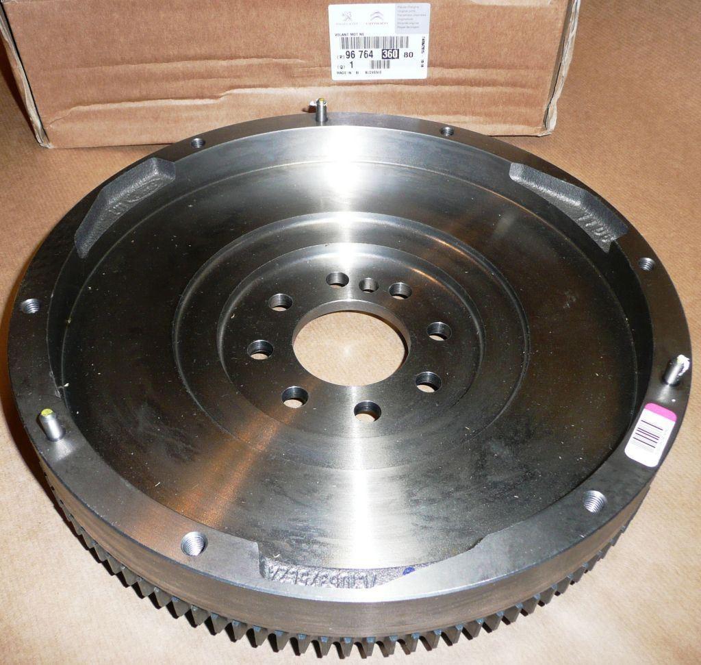 VOLANT MOTEUR CITROEN JUMPER,PEUGEOT BOXER 2.2HDI 9676436080.