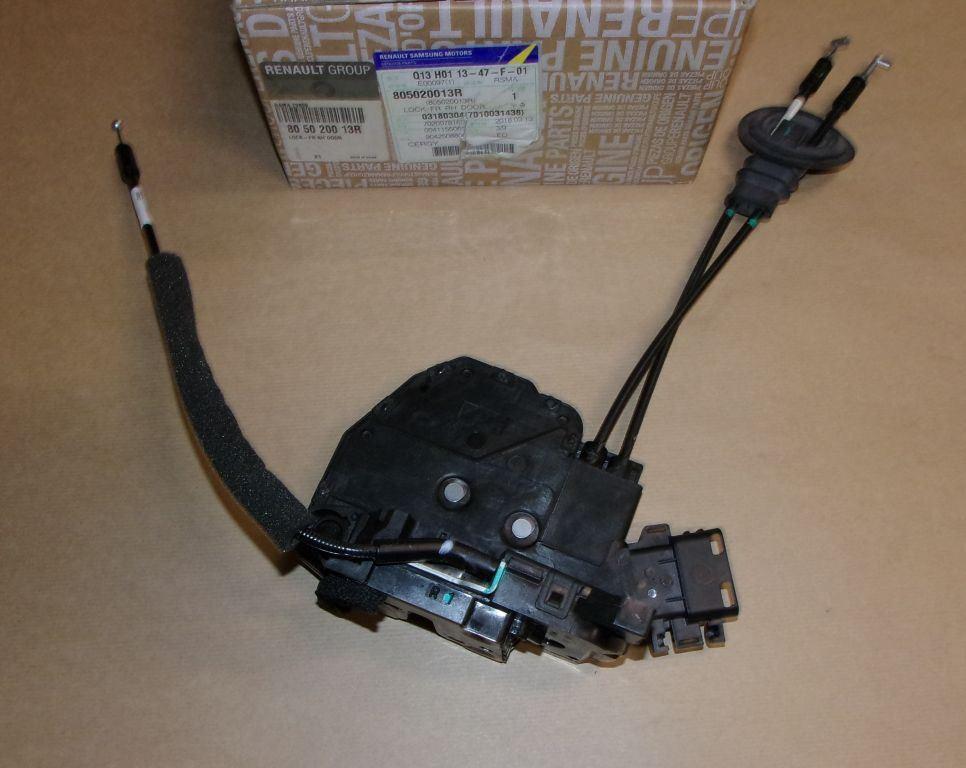 SERRURE DE PORTE RENAULT MEGANE III AVANT DROI 805020013R.