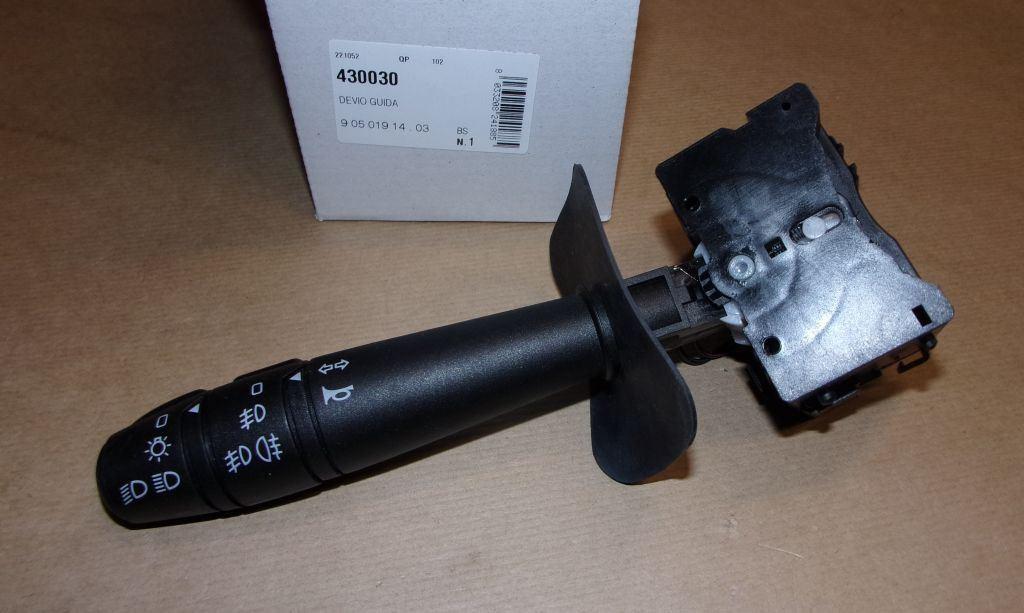 COMODO DES PHARES DACIA LOGAN 6001551361.