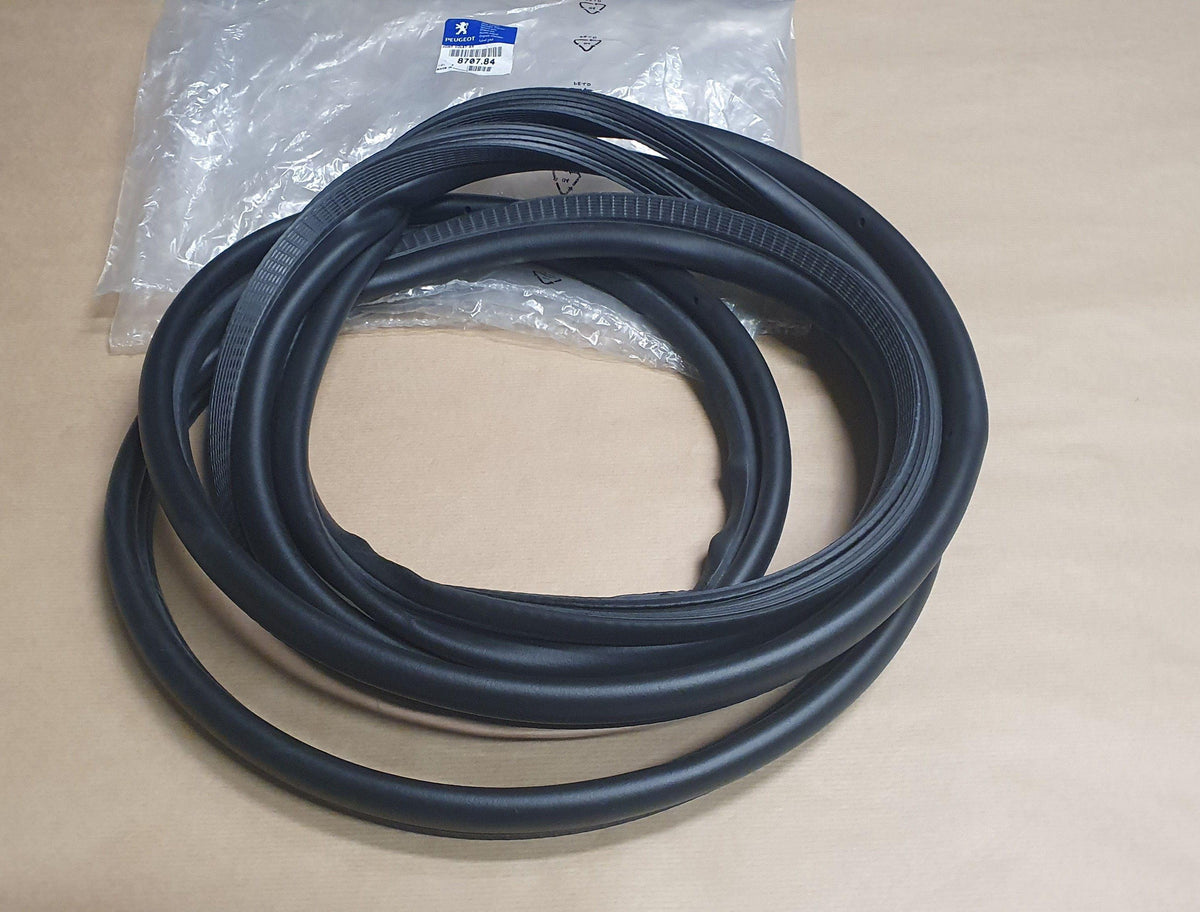 JOINT VOLET ARRIERE PEUGEOT 307 8707.84 870784.