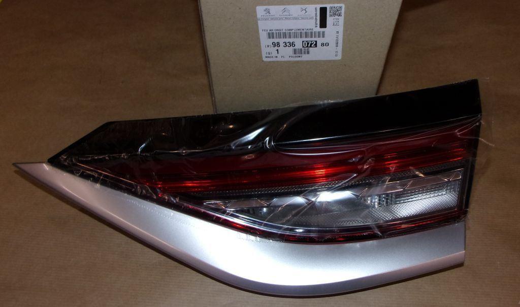 FEU ARRIERE CITROEN DS.3 CROSSBACK DROITE 9833607280.