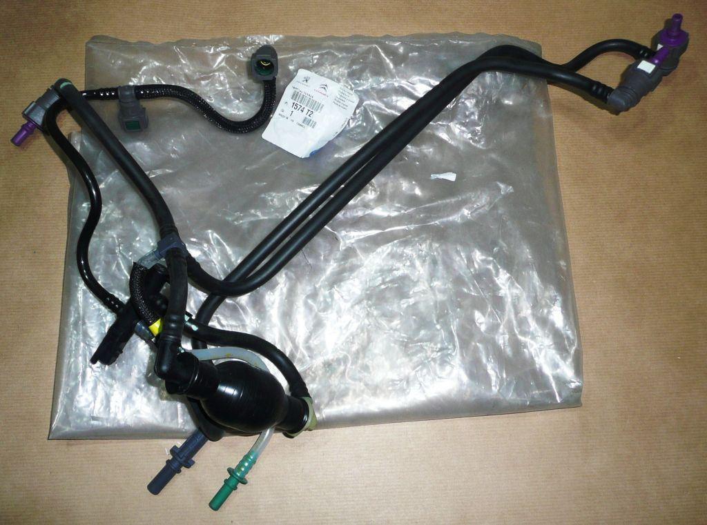 TUYAU DE CARBURANT CITROEN XSARA II PEUGEOT 206 1.4H 1574.T2 1574T2.