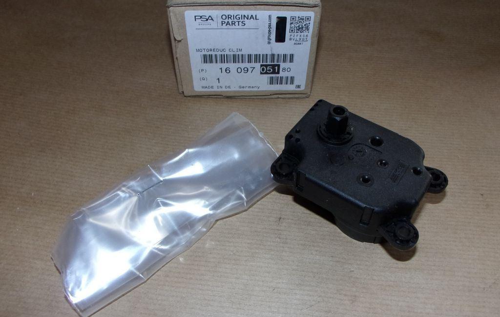 MOTEUR DE REGULATION DU SOUFFLEMENT CITROEN JU 1609705180.