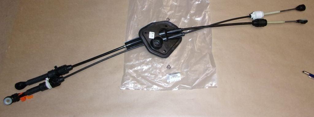 CABLE DE CHANGEMENT DE VITESSE.RENAULT FLUENCE 349354765R.
