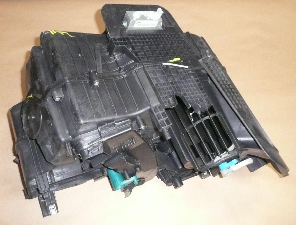 CHAUFFE-EAU DACIA LOGAN,SANDERO 271102086R.