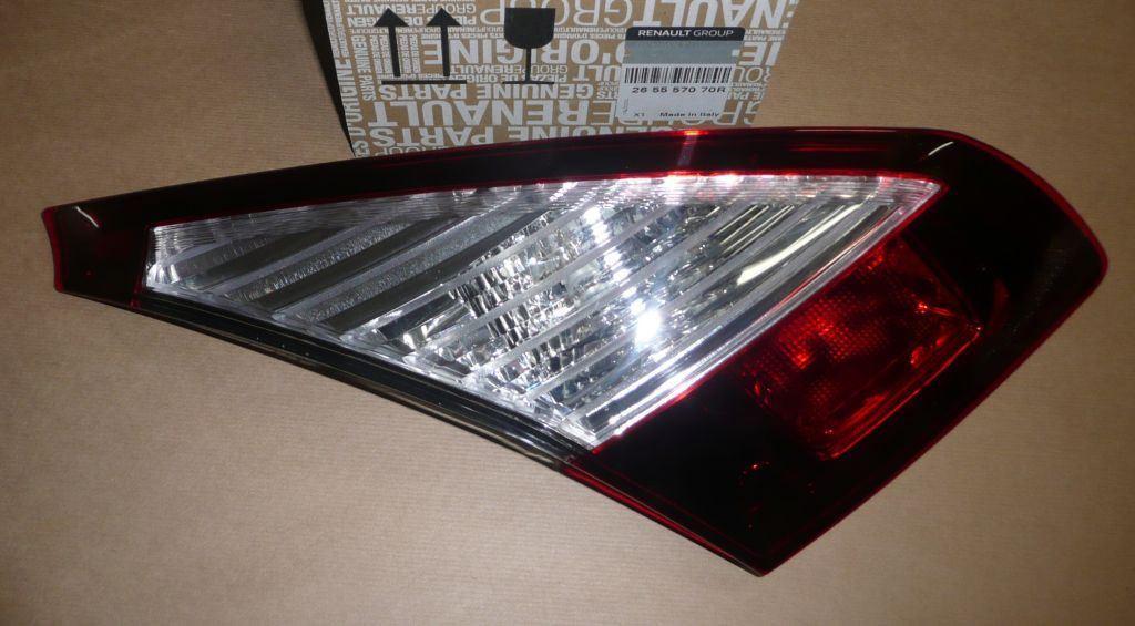 FEU ARRIERE RENAULT MEGANE III GAUCHE 265557070R.