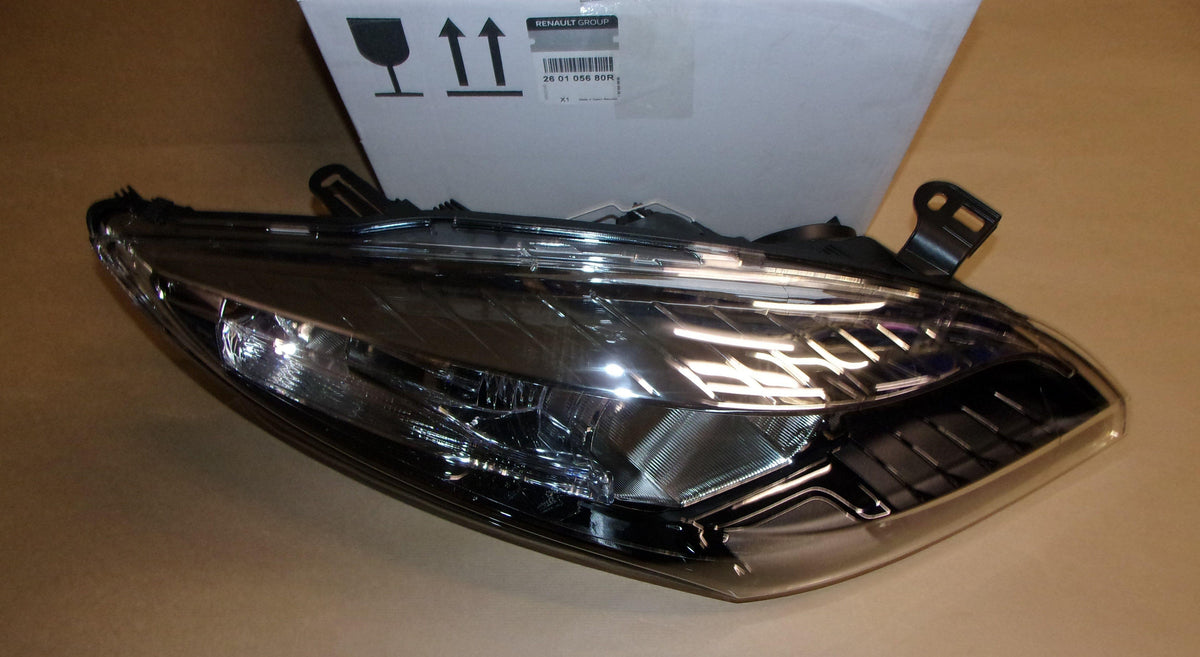 PHARES RENAULT FLUENCE DROIT NOIR 260105680R.