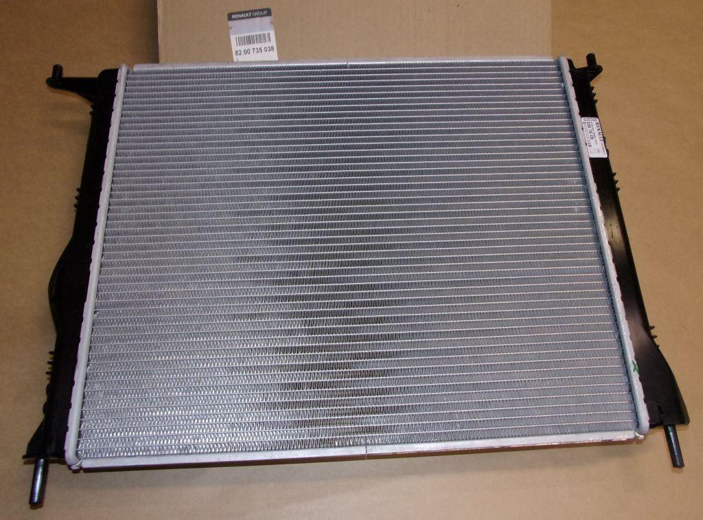 RADIATEUR D'EAU DACIA SANDERO 1.2 8200735038.