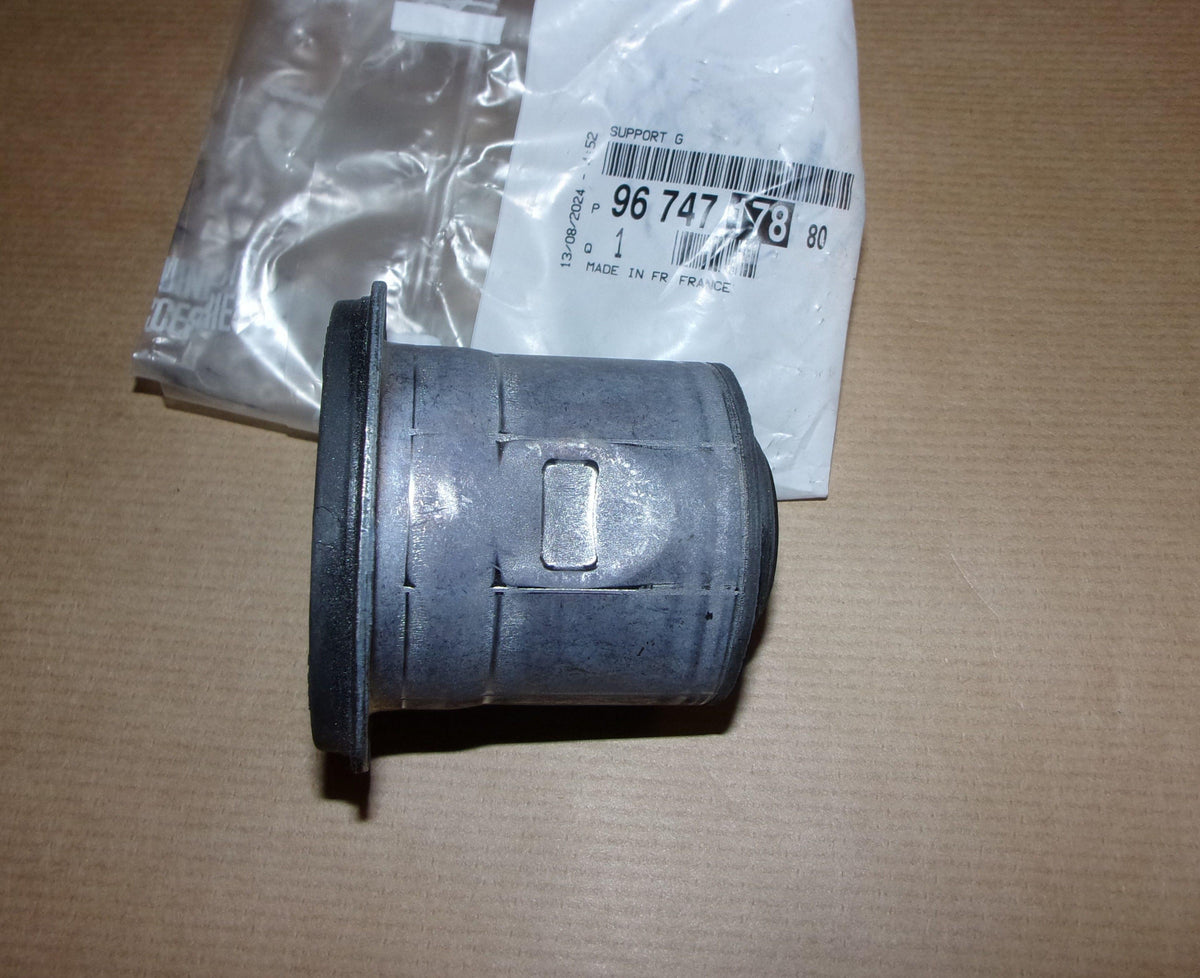 ARTICULATIONS DE TRAVERSE.CITROEN C4 PICASSO I 9674717880.