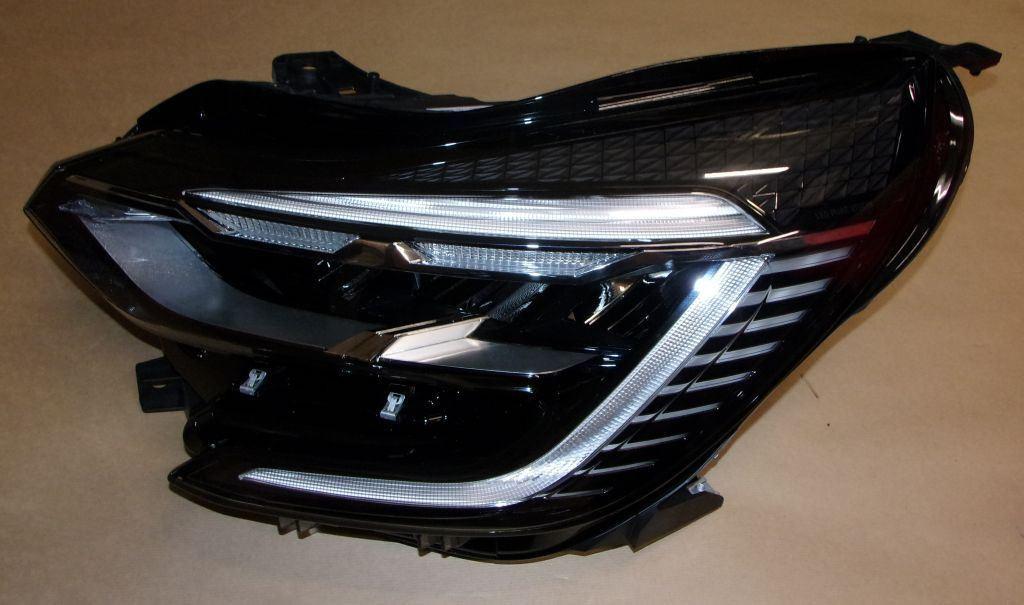 PHARES RENAULT CAPTUR GAUCHE 260600666R.