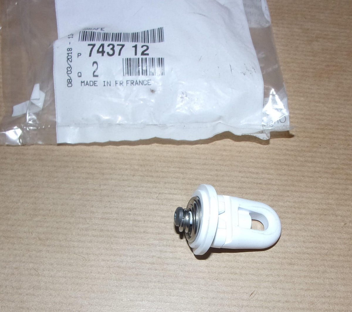 AGRAFE DE PARE.CHOCS CITROEN C5 III AVANT 7437.12 743712.