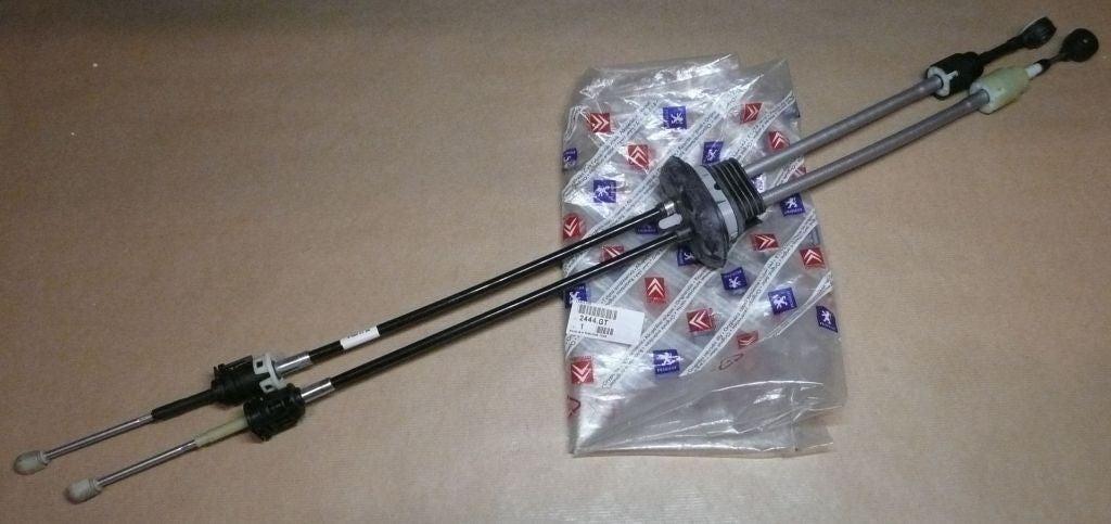 CABLE DE CHANGEMENT DE VITESSE.CITROEN C8,P807 2444.GT 2444GT.