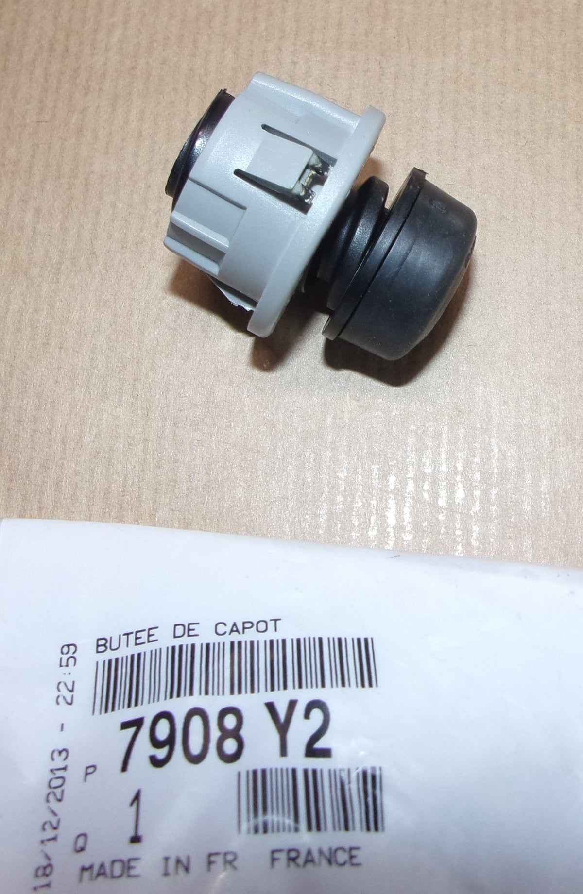 BUTÉE DE CAPOT CITROEN C3 III 7908.Y2 7908Y2.
