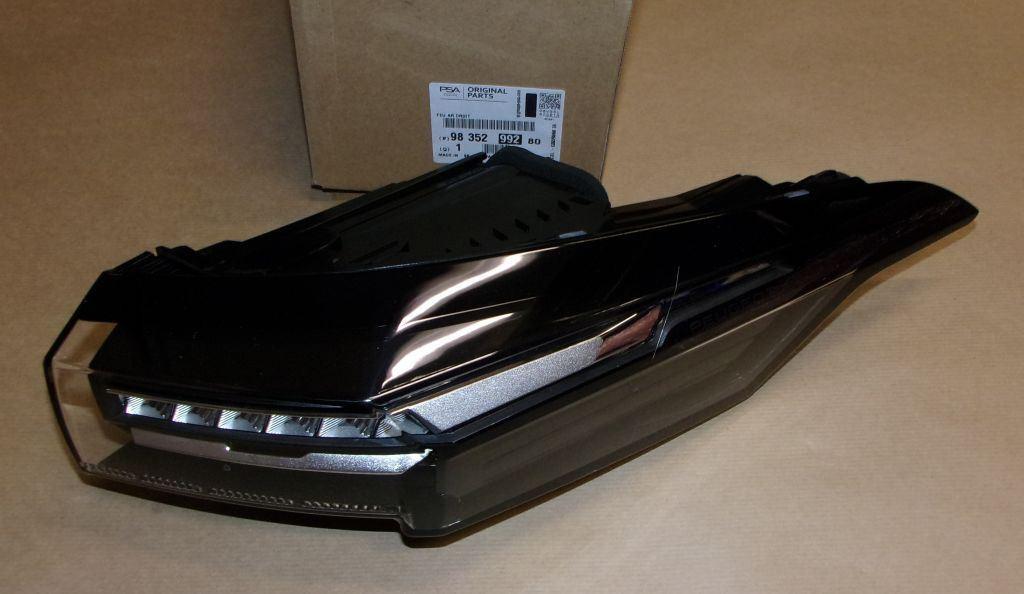 FEU ARRIERE PEUGEOT 308 III LED DROITE 9835299280.