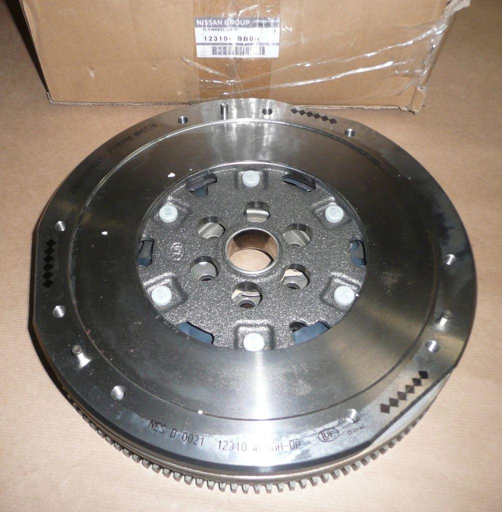 VOLANT MOTEUR BI-MASSE RENAULT CLIO IV,KADJAR 123104BB0A.