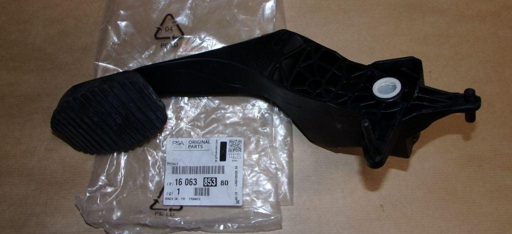 PEDALE D'EMBRAYAGE PEUGEOT 3008,5008 1606385380.