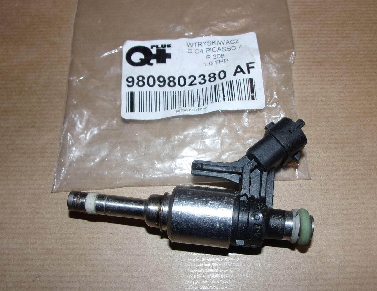 INJECTEUR CITROEN C4 PICASSO II PEUGEOT 308 1.6THP 0261500157.T.