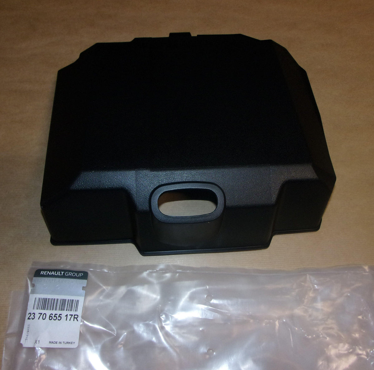 BOITIER DE BATTERIE RENAULT MEGANE IV,TALISMAN 237065517R.