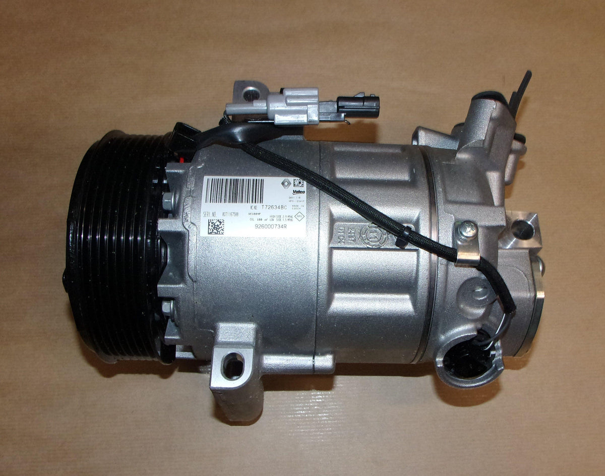 COMPRESSEUR DE CLIMATISATION RENAULT CLIO IV 0 926000734R.