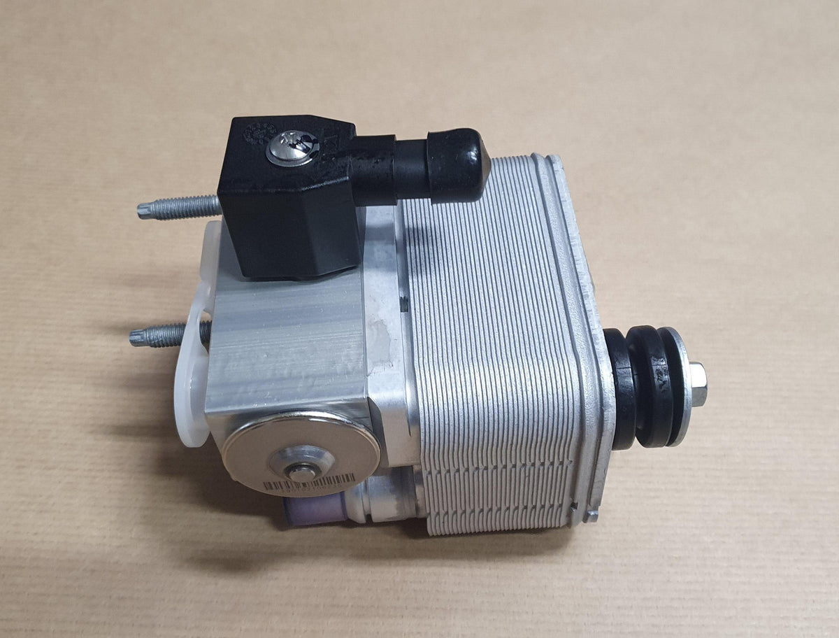 CONDENSATEUR PEUGEOT 408,308,3008 9833723680.