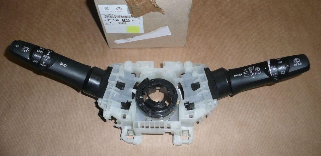 COMMUTATEUR COMBINE CITROEN CITROEN-CROSSER 1613419880.
