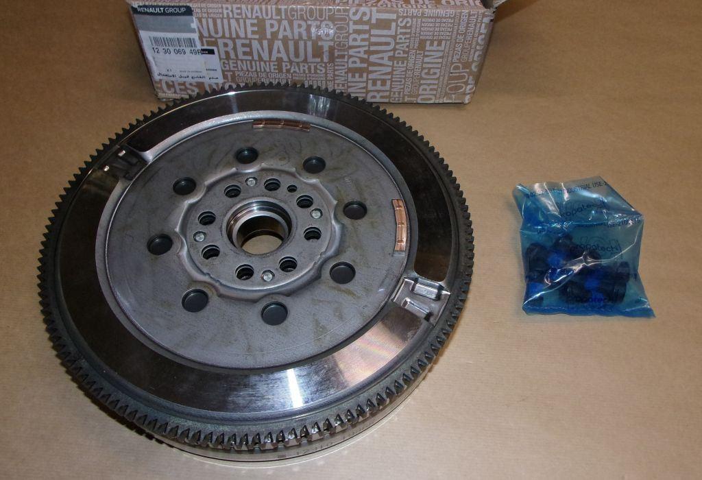 VOLANT MOTEUR BI-MASSE RENAULT TRAFIC III 1.6D 123006949R.