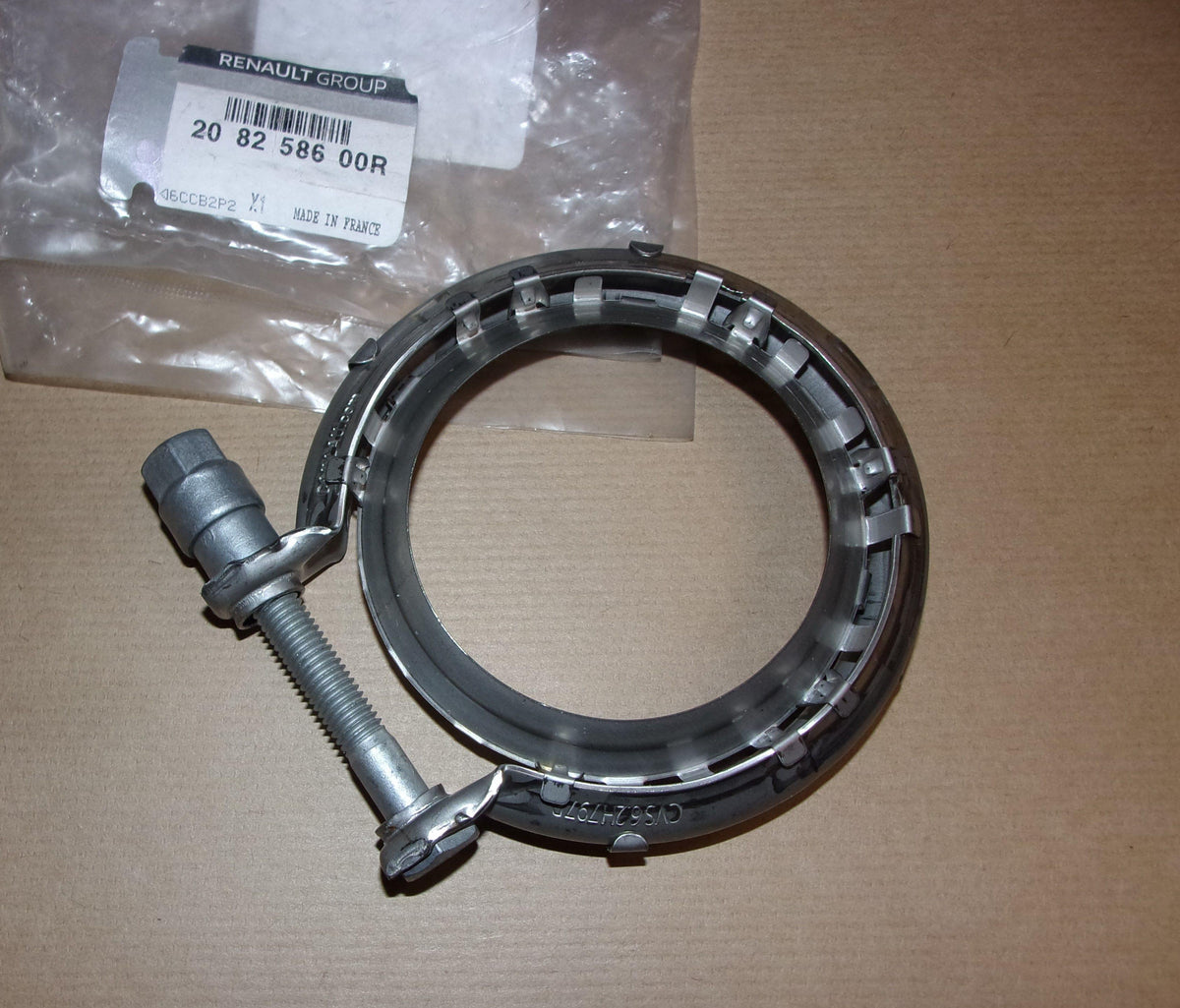 RACCORD DE TUYAU. ÉCHAPPEMENT RENAULT CAPTUR,K 208258600R.