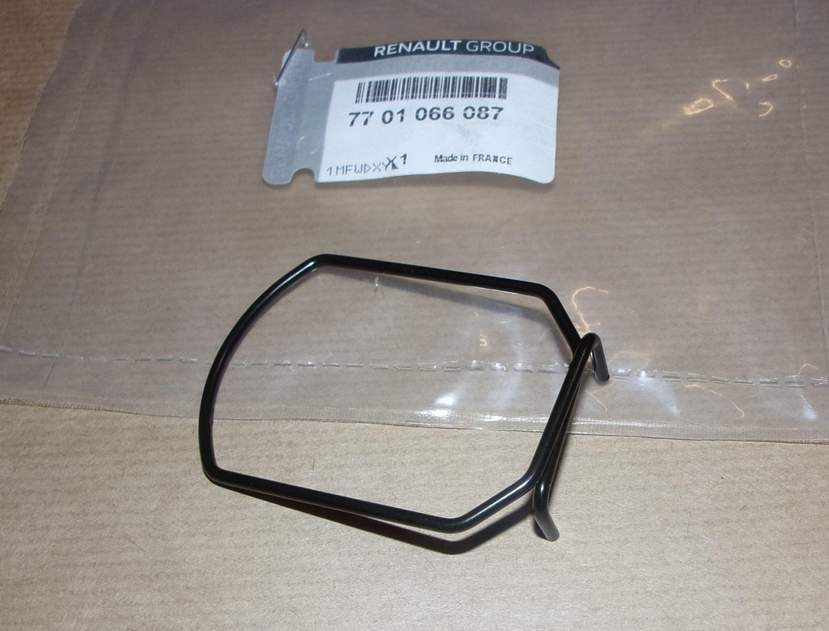 AGRAFFE CONDUIT.AIR.RENAULT TRAFIC II 2.0DCI 7701066087.
