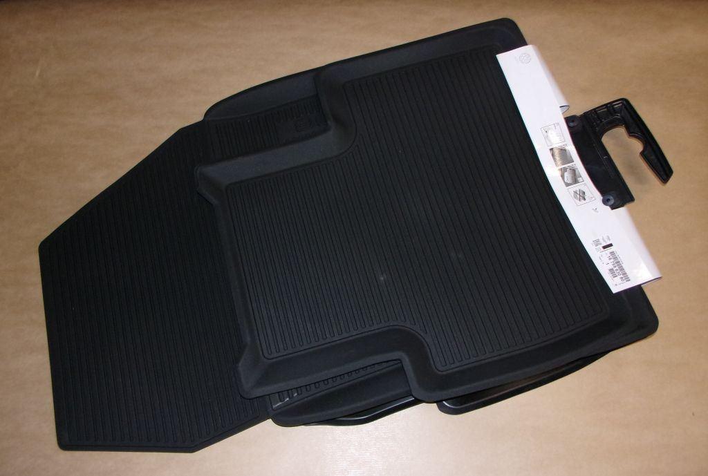 TAPIS EN CAOUTCHOUC COMPLET.PEUGEOT 308 SW 1675963080.