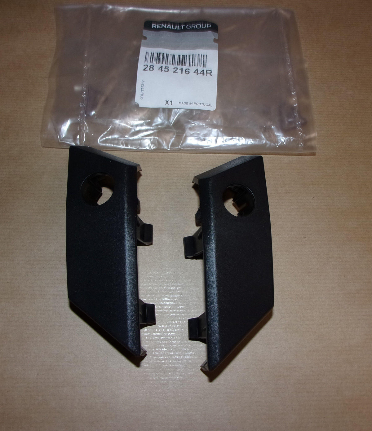 FIXATION CAPTEUR PDC RENAULT MEGANE IV 284521644R.