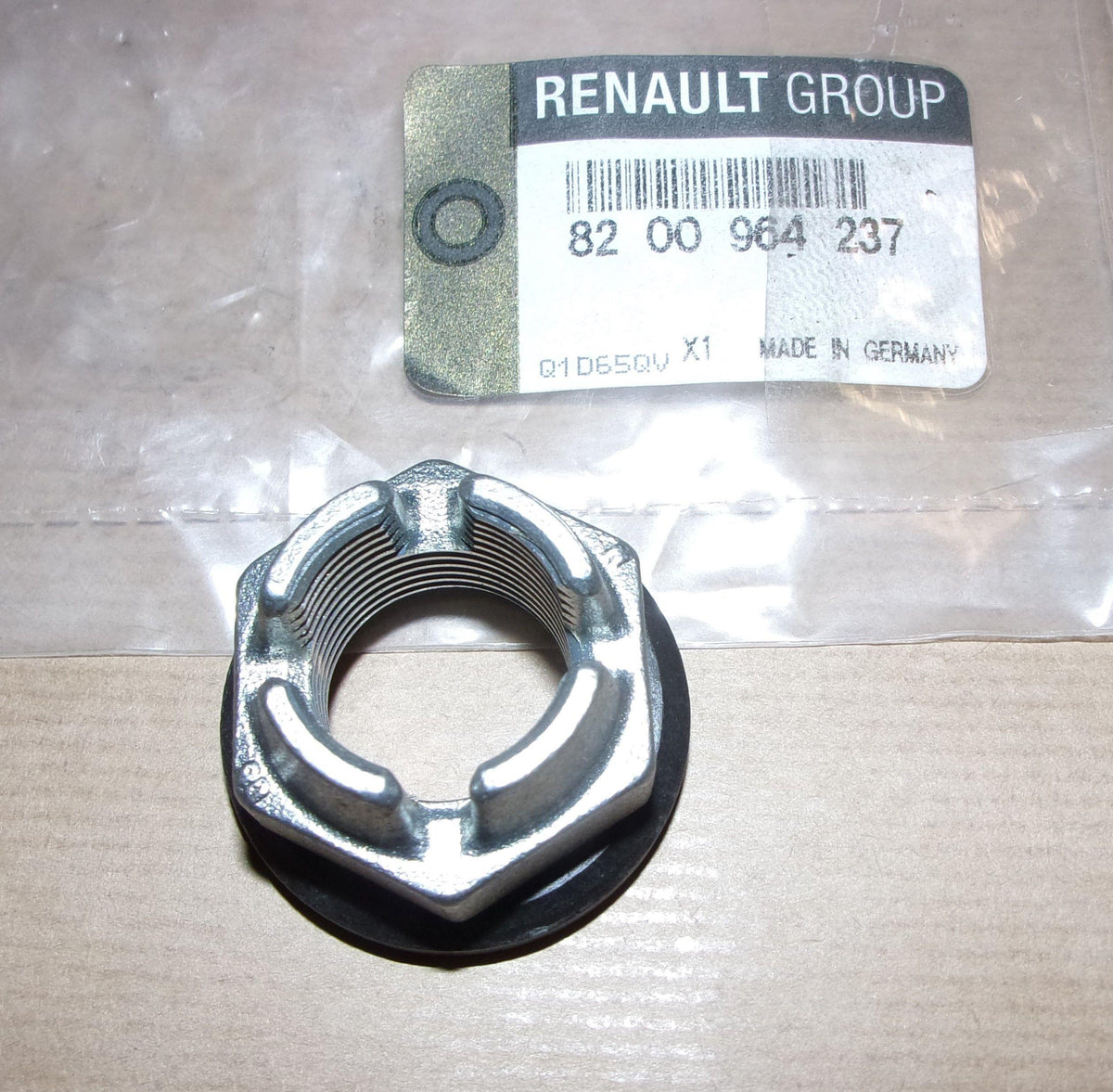 ECROU PIVOT RENAULT CLIO V,CAPTUR II 8200964237.