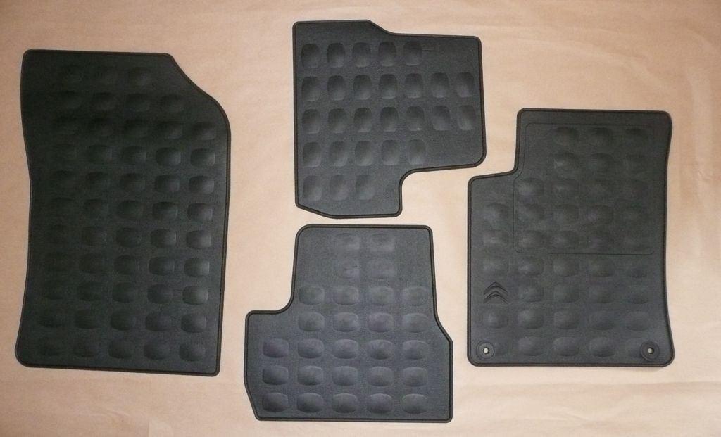 TAPIS EN CAOUTCHOUC COMPLET.CITROEN C3 II 9464.EX 9464EX.