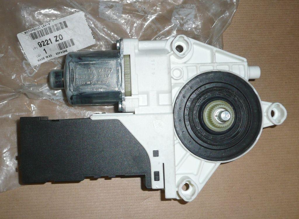 MOTEUR LEVE VITRE PEUGEOT 407 GAUCHE AVANT 9221.Z0 9221Z0.